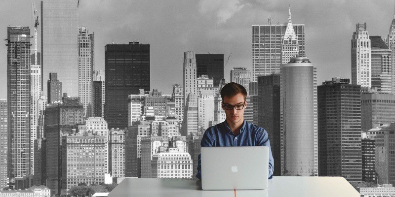 При провединии обязательного аудита отчетности, консультации в течение года бесплатны