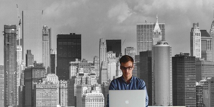 При провединии обязательного аудита отчетности, консультации в течение года бесплатны